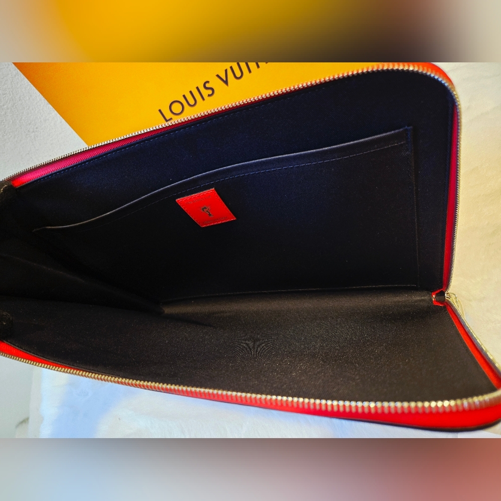 Limited Edition Louis Vuitton Epi World Cup 2018 Pochette Jour GM Clutch Bag Red - Picture 12 of 15